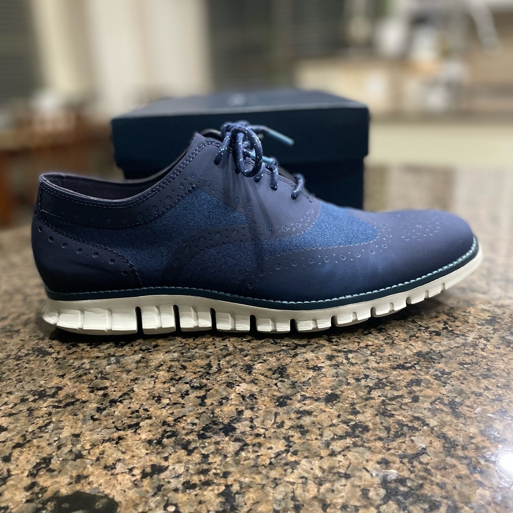 Cole Haan Zerogrand Oxford’s.  Gently worn in great condition.